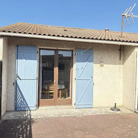 Holiday home Charmante Maison Mitoyenne A Plage, Proche De La Pour Des En Famille - Fr-1-831-9 *